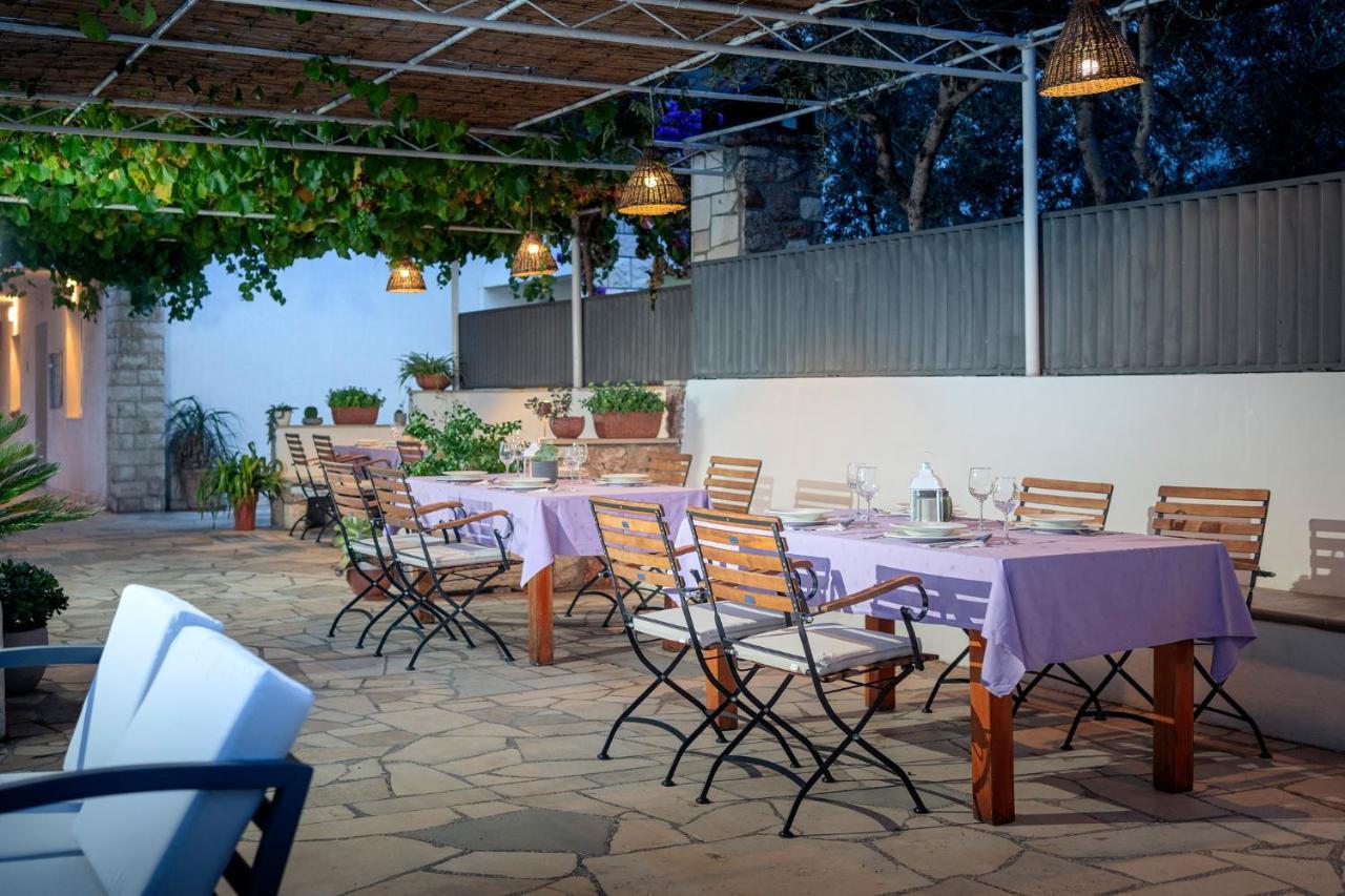 Pansion Marjan Otel Zavala Dış mekan fotoğraf