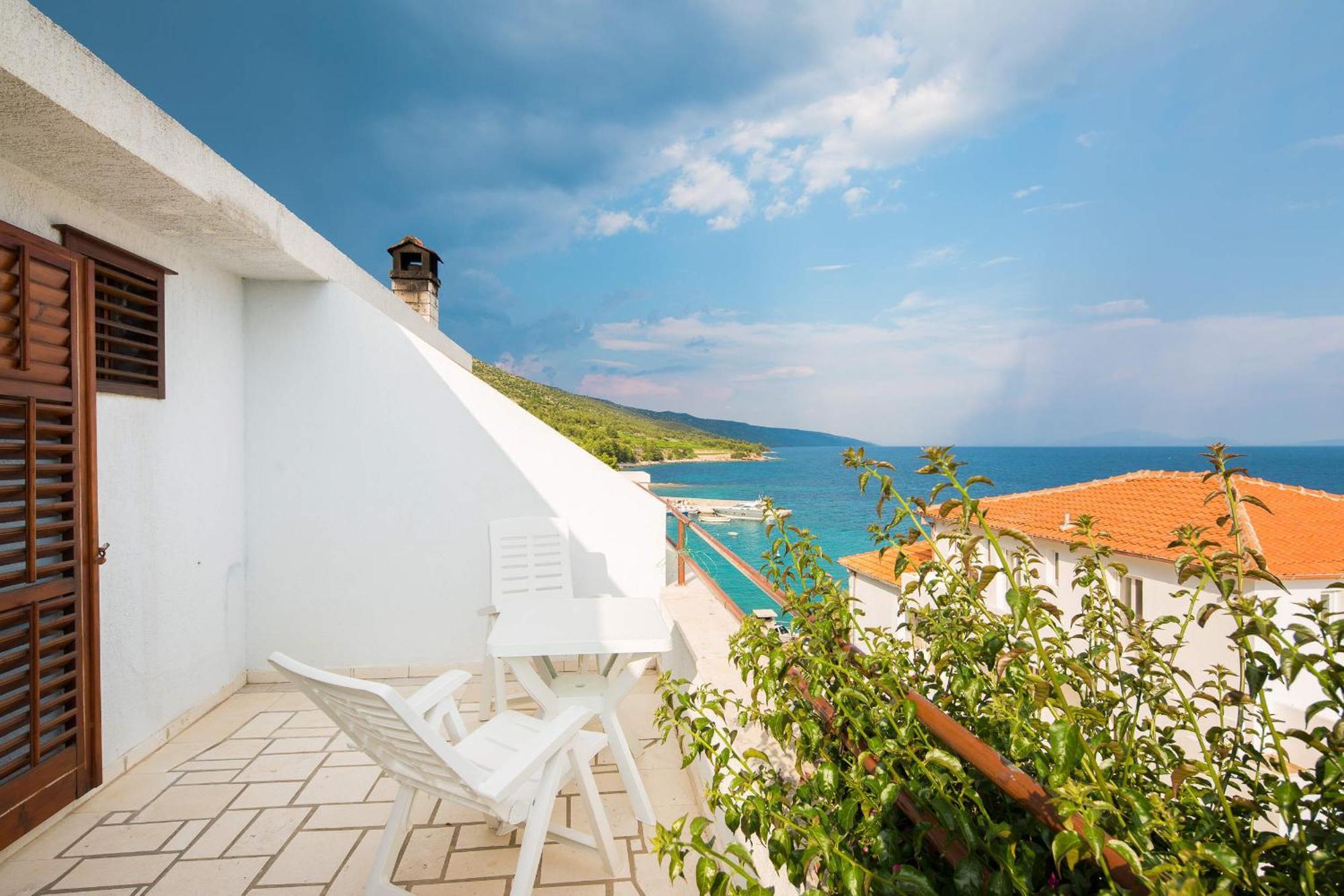 Pansion Marjan Otel Zavala Oda fotoğraf