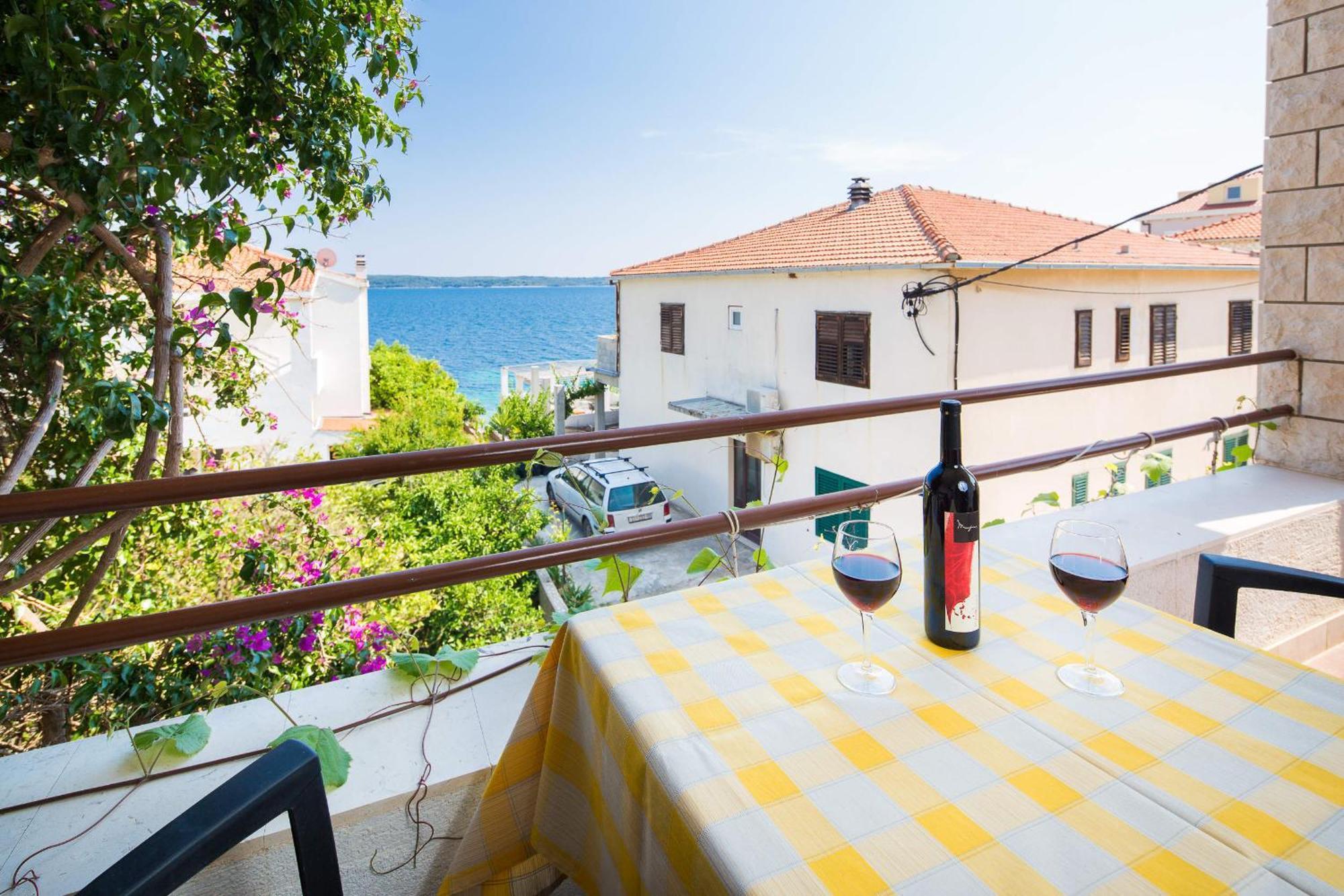 Pansion Marjan Otel Zavala Oda fotoğraf