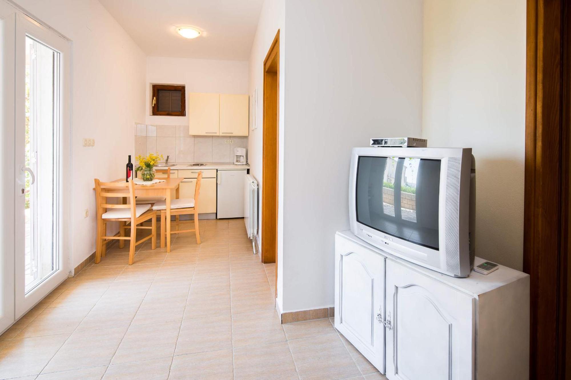 Pansion Marjan Otel Zavala Oda fotoğraf